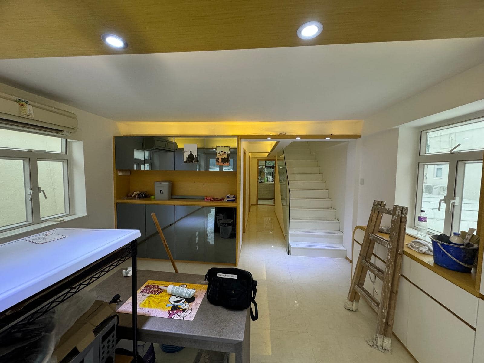 Repair of concrete spalling and renovation of paint in Tai O